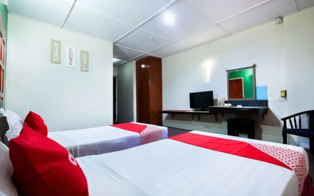 OYO 89997 Kurnia Hotel - photo 4
