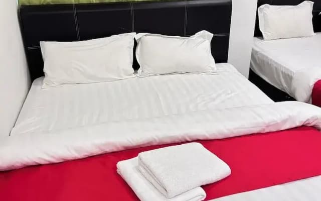 BEAR HOTEL at NILAI - photo 5