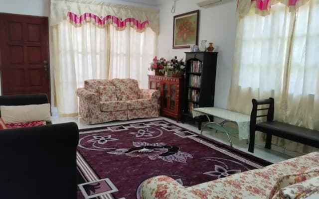 Homestay YatiMizi (Bungalow Station 18, Ipoh) - photo 4