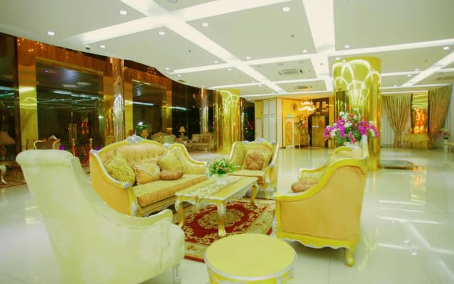 Lace Boutique Hotel - photo 2