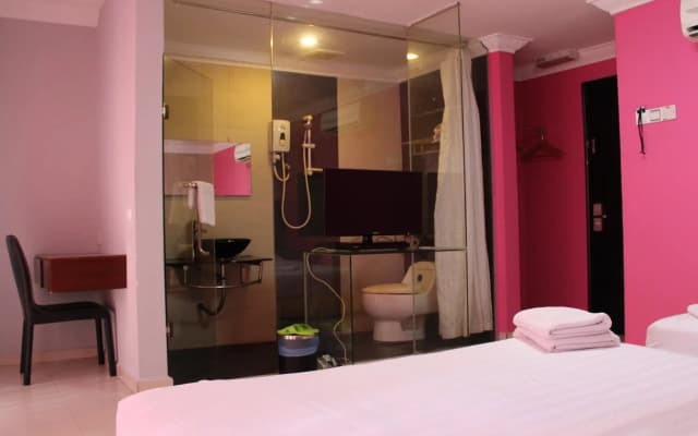 Oyo 90249 Euro Hotel (klang) - photo 2