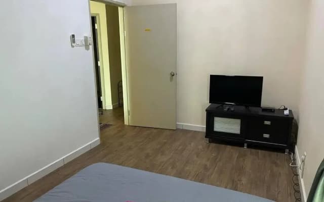 Baojuwu@2 Bedrooms Akademik Suites Austin Height - photo 4