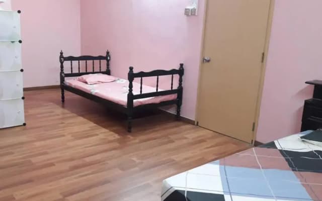 D Santai Homestay - photo 4