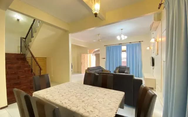 Oyo 90199 Homely&cozy House - photo 5