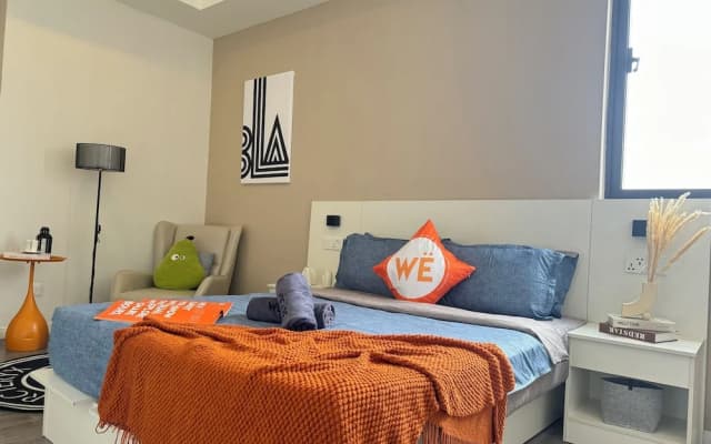 Icon City Premier Suites by WeCare - photo 3