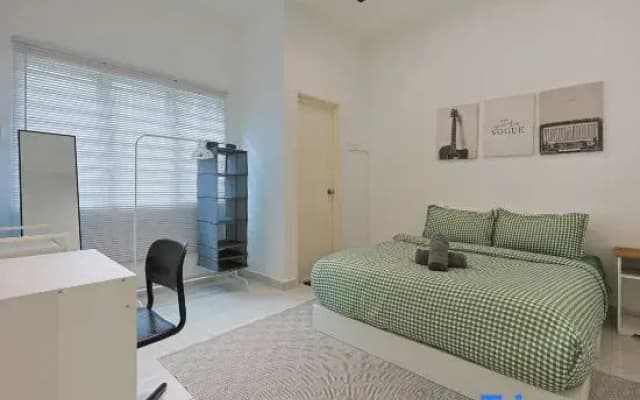 Green Villa Apartment by Favspace - photo 2