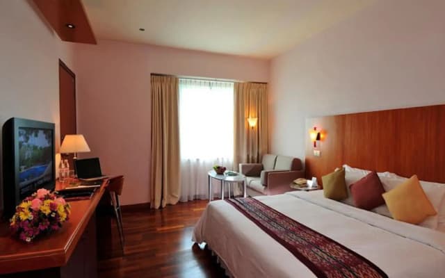 Parkcity Everly Hotel - photo 4