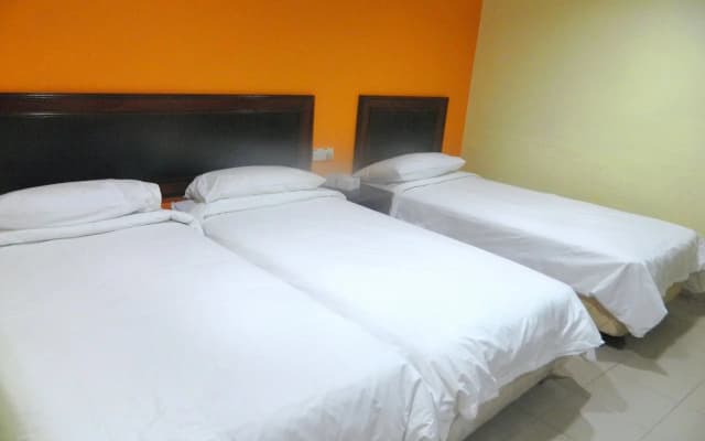 Embassy Hotel - photo 5