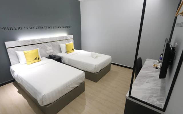 Hotel 99 Sepang Klia - photo 3