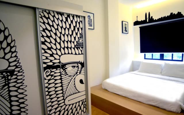 Don's Den Hotel - photo 5