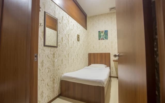 Hotel O Rebecca's Homes - photo 4