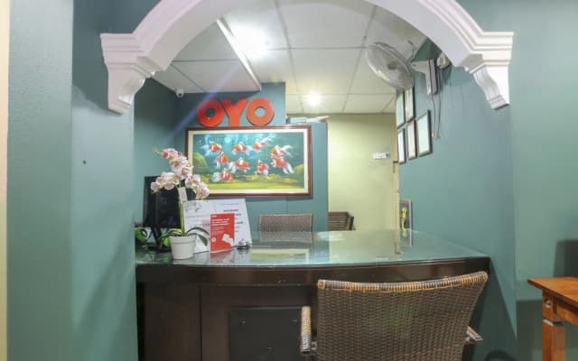 Avee Budget Inn by Oyo Rooms - photo 2