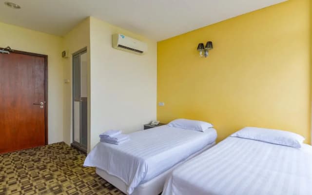 Pegasus Inn Hotel - photo 4