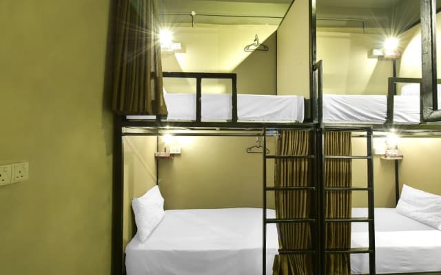 SPOT ON 90705 Spot On Zenz Hotel - photo 4