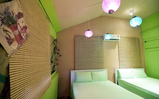 Decoupage Homestay - photo 4