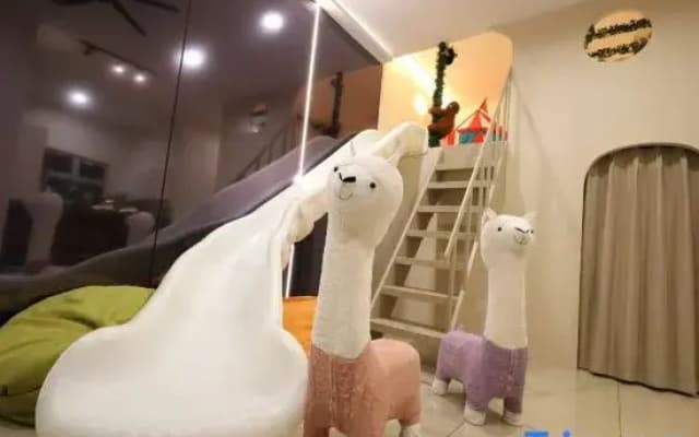 Mount Austin Family First # Slide N Hide @ 6pax Cinema - photo 2