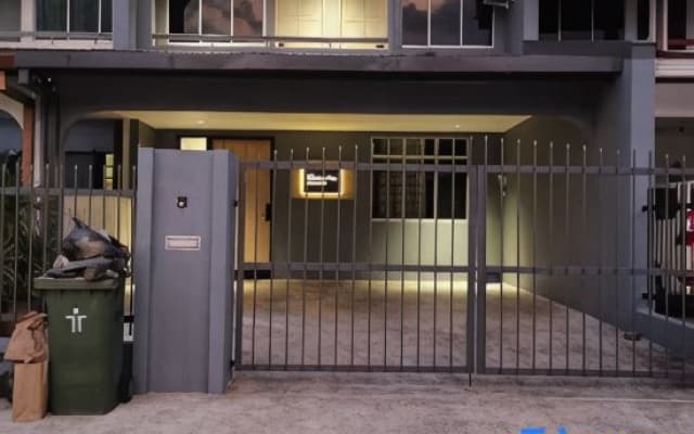 97 HomeStay Kuching 4R3B 9pax 2carpark - photo 2
