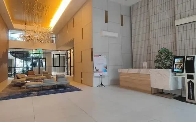 THR1 Cozy Studio with Netflix SKYTREES - photo 2