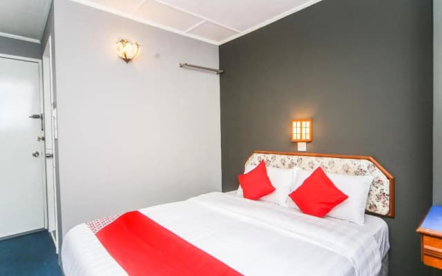 Hotel O Lutana - photo 5