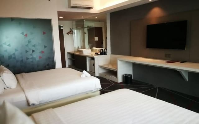 Amerin Hotel Johor Bahru - photo 4