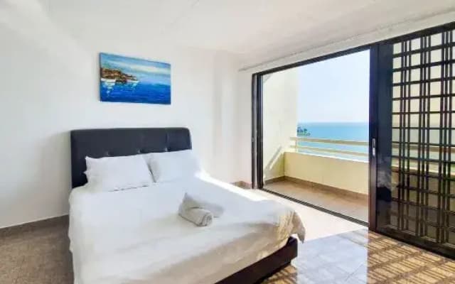 Seaview Condo@Regency Tanjung Tuan/10px/3BR - photo 2