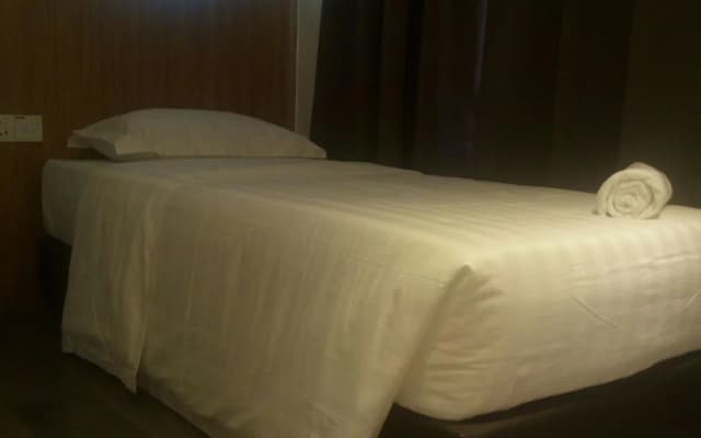 Place2Stay @ Gong Badak - photo 5