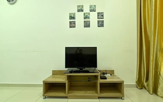 OYO Home 90401 D' Summit Residence - photo 4