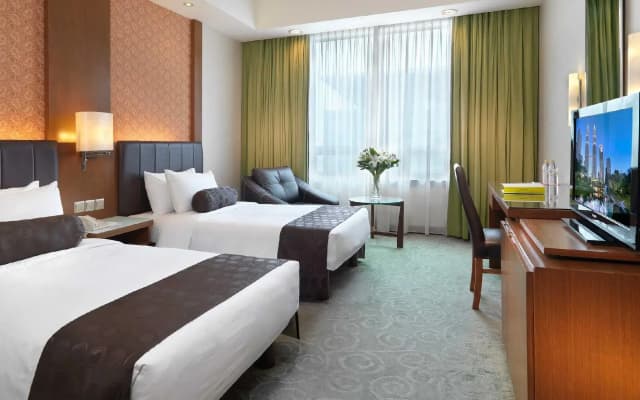 St. Giles Boulevard Hotel - photo 3