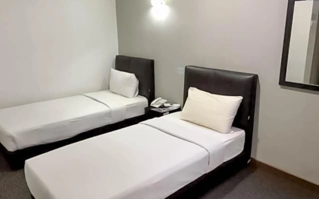 Hotel MyAngkasa Akademi & Resort - photo 2