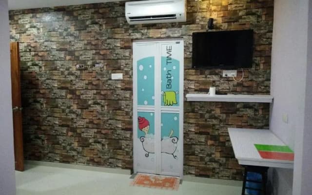 Leaf Guest House - photo 3