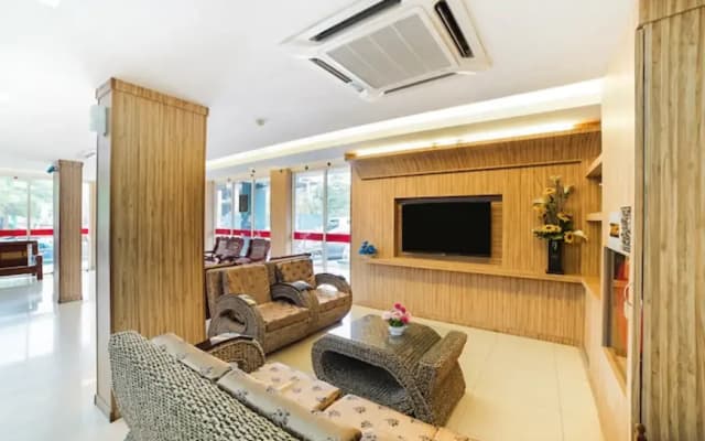 Collection O Seremban Near Gateway Mall Formerly Sri Mutiara Hotel - photo 3