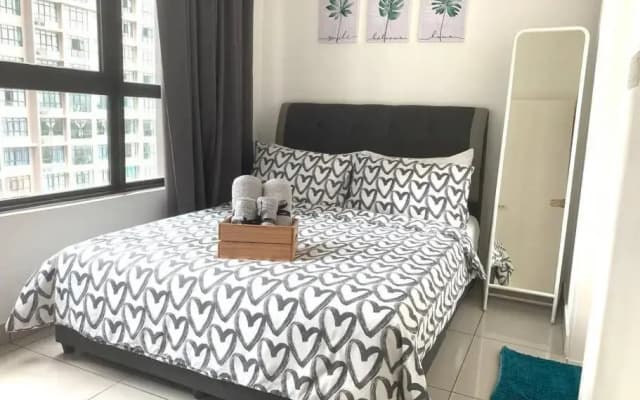 Hello Ruma, Conezion IOI City Mall Putrajaya, 2 rooms, Pool View - photo 4