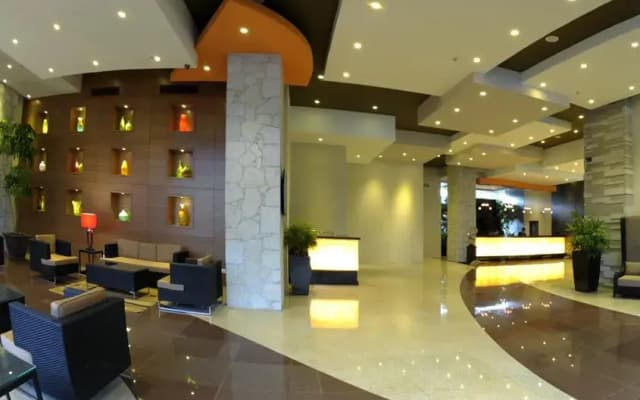 Hock Lee Hotel & Residences - photo 2