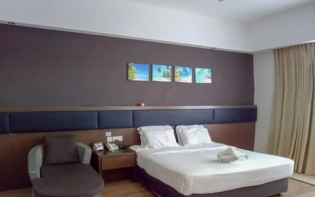 Hotel Langkasuka - photo 3