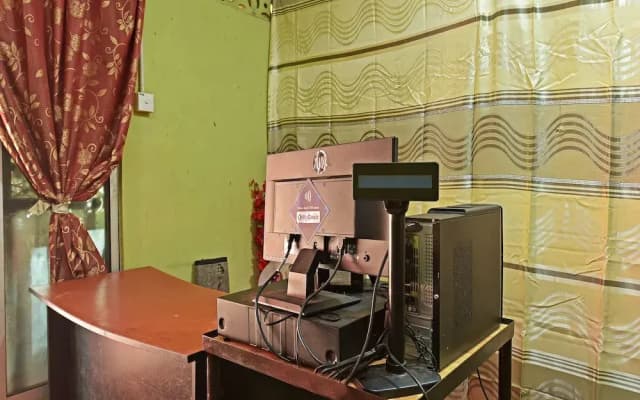 OYO 90664 Rabi Hotel - photo 2