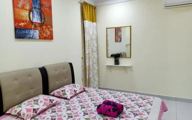 Gambang Homestay Banglo - photo 4