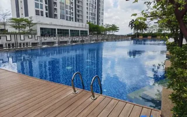 Bayvue 2BR Serviced Apartment - photo 2