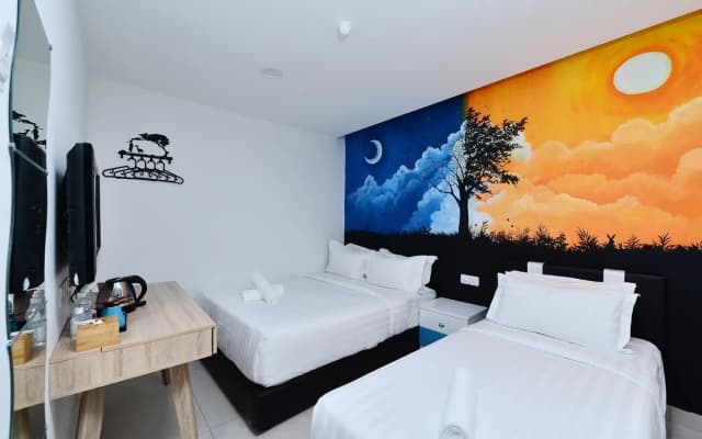 Hotel de Art Section 9 - photo 2