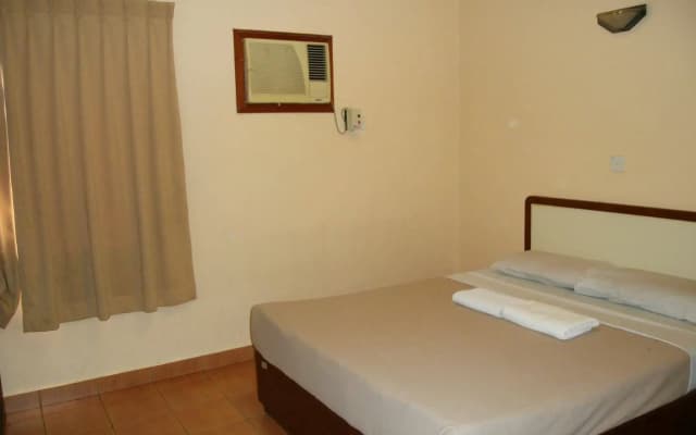 High Street Inn - photo 4