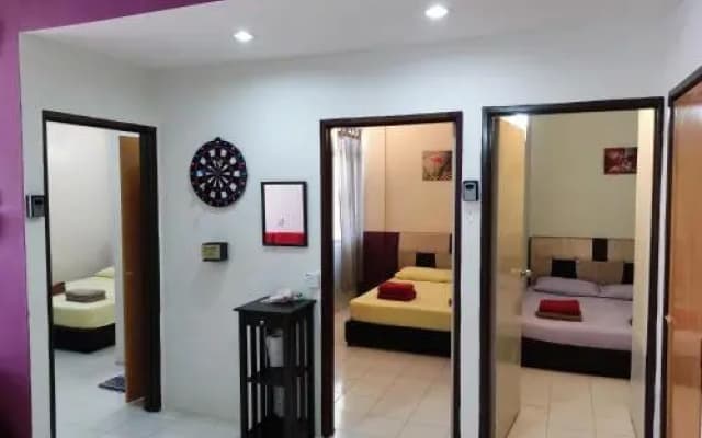 Tanjung Bungah Apartment Stay - photo 2