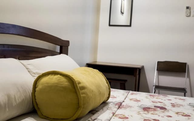 Sojourn Beds and Cafe - photo 4