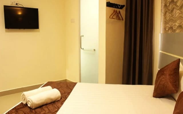 Rock & Roll Hotel - photo 5