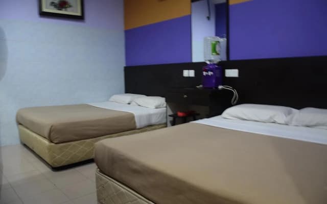 Uni Garden Hotel - photo 4