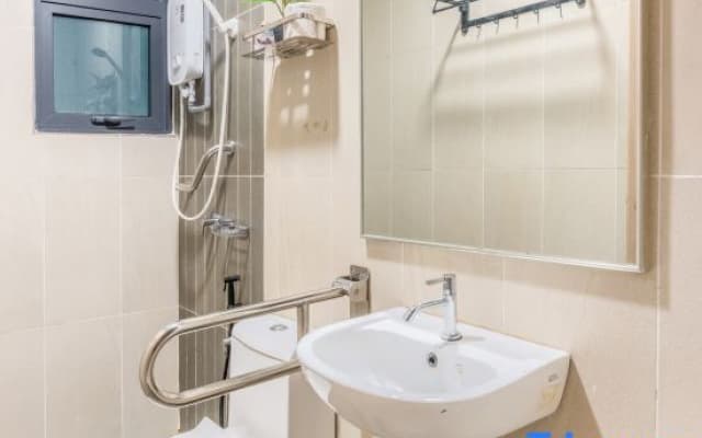 Lovely & Cost Designer 3 Bedroom Condo with KLCC view - photo 2