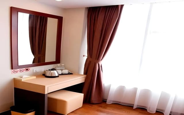 Lot 10 Boutique Hotel - photo 3