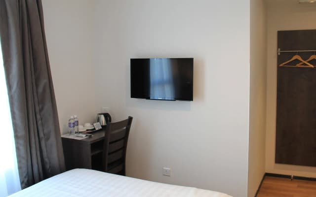 KL Hotel - photo 4