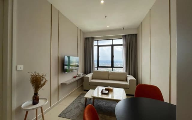 Hill10 Residence i-City by VEE -Wifi, Netflix & Parking - Comfy & Cozy - photo 3