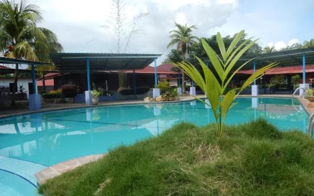T Hotel Resort - photo 3