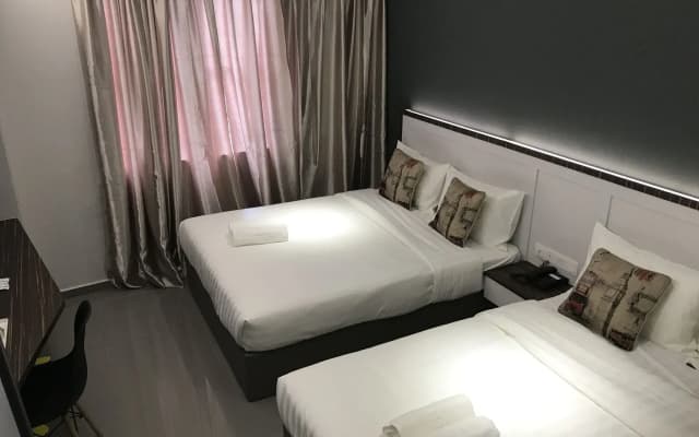 Hotel 99 - Kota Kemuning - photo 3
