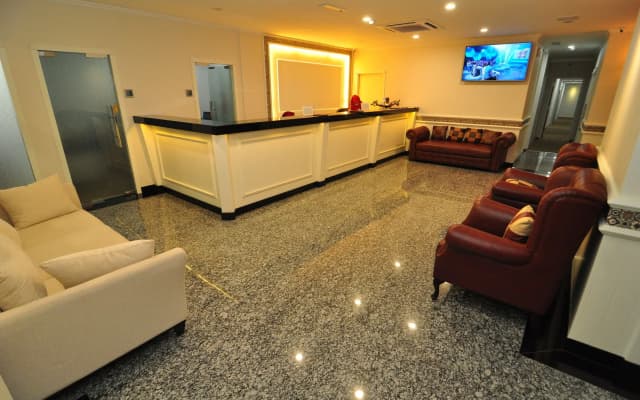 1 Million Hotel - photo 2